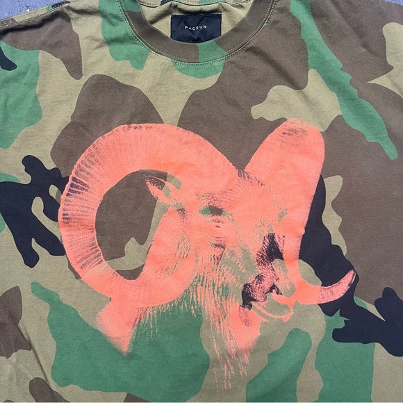PacSun Washed Camo Animal T-Shirt Aries Ram Size XL Zodiac - Picture 4 of 6